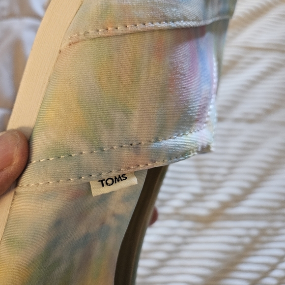 Toms Blue and Pink Flats Tie-dye Slip-On Loafers Size 8 - Picture 6 of 7